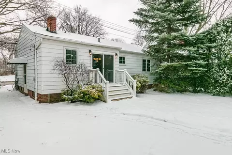 762 E 305th St, Willowick, OH 44095 photo 12