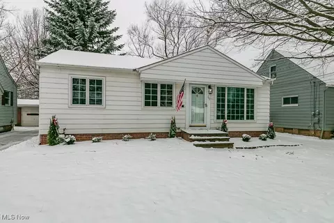 762 E 305th St, Willowick, OH 44095 photo 37