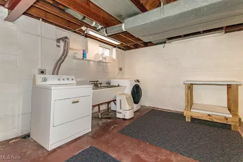 762 E 305th St, Willowick, OH 44095 photo 32