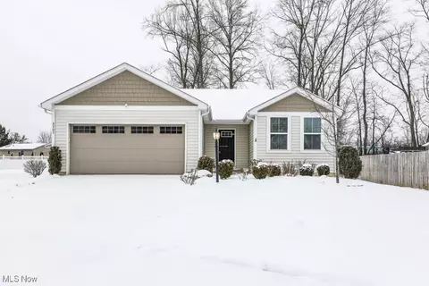 3307 Kole Dr, Akron, OH 44312
