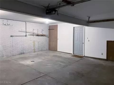 110 Berkshire Rd, Elyria, OH 44035 photo 31
