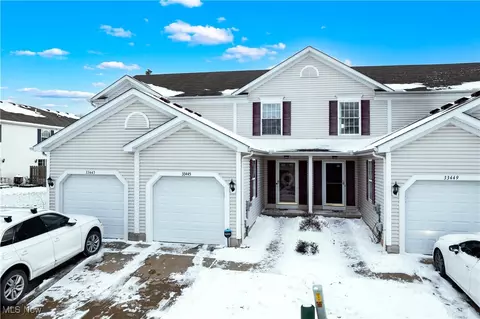 33445 Halle Ct, Avon Lake, OH 44012