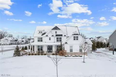 574 Turnberry Ct, Avon Lake, OH 44012