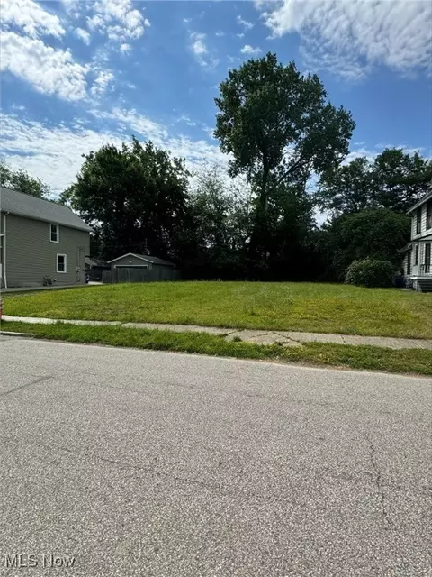 7427-7501 Rutledge Ave, Cleveland, OH 44102