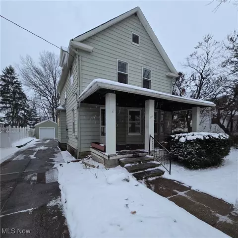 17717 Woodbury Ave, Cleveland, OH 44135