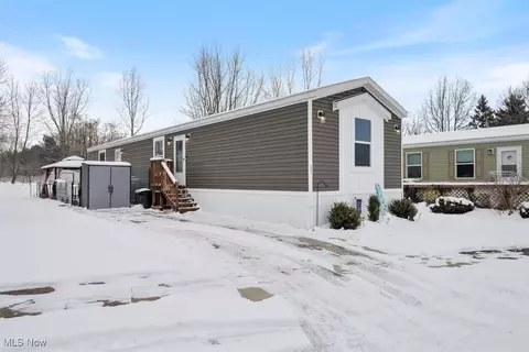 1166 Lafayette Rd #E3, Medina, OH 44256