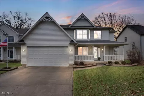 40 Marko Ln, Brooklyn Heights, OH 44131