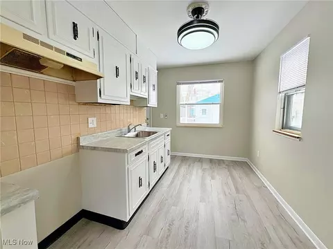 Kitchen - 3928 Meadow Ln, Lorain, OH 44055 photo 2 of 3