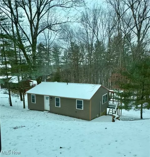 33055 Akron Boat Clb, Piedmont, OH 43983