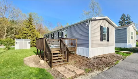 8323 Eagle Rd #38, Kirtland, OH 44094