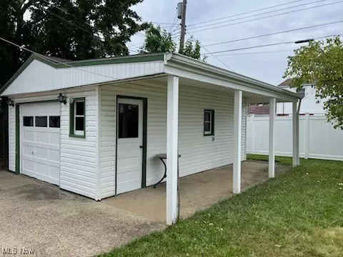4613 Andover Ave, Lorain, OH 44055 photo 4