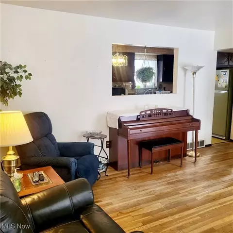 4613 Andover Ave, Lorain, OH 44055 photo 9