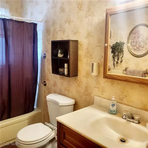 4613 Andover Ave, Lorain, OH 44055 photo 17