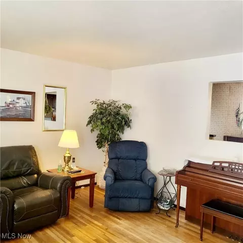 4613 Andover Ave, Lorain, OH 44055 photo 8