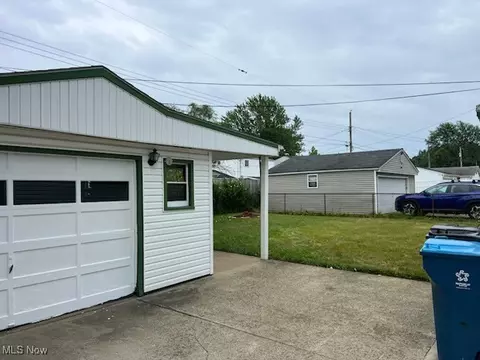 4613 Andover Ave, Lorain, OH 44055 photo 3