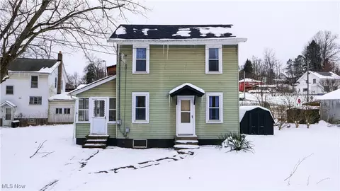 4741 E Prospect St, Mantua, OH 44255