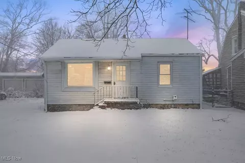 222 Iowa Ave, Lorain, OH 44052