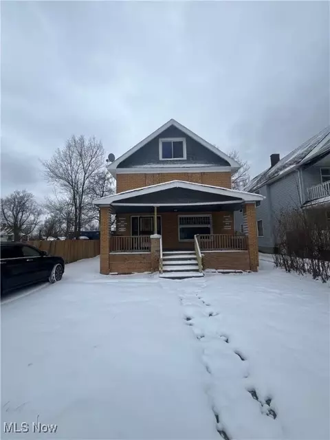 3892 Martin Luther King Junior Dr, Cleveland, OH 44105