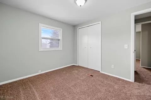 Bedroom - 429 Morgan Ct, Lagrange, OH 44050 photo 8 of 9