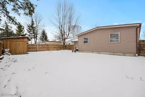 Exterior - 429 Morgan Ct, Lagrange, OH 44050 photo 7 of 8