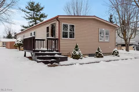 Exterior - 429 Morgan Ct, Lagrange, OH 44050 photo 3 of 8