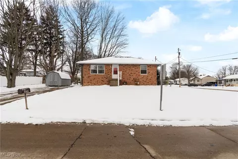3753 Olmsby Dr, Kent, OH 44240