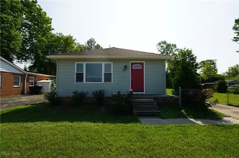 254 Winckles St, Elyria, OH 44035