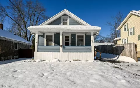 604 King St, Ravenna, OH 44266