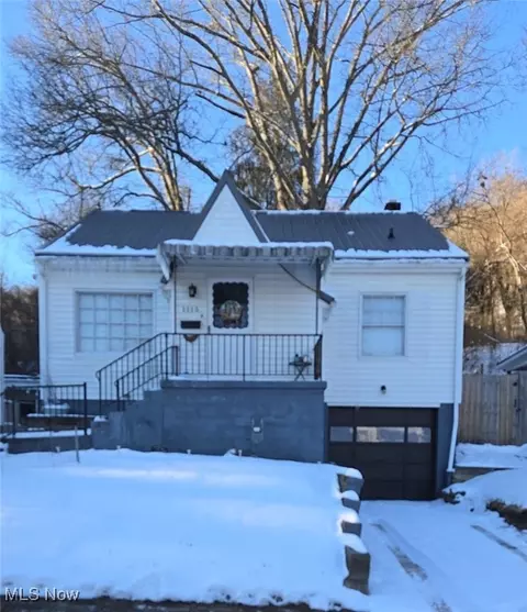1115 Hughes Ave, Martins Ferry, OH 43935