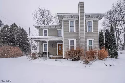 Exterior - 2854 Diamond St NE, Canton, OH 44721 photo 10 of 10