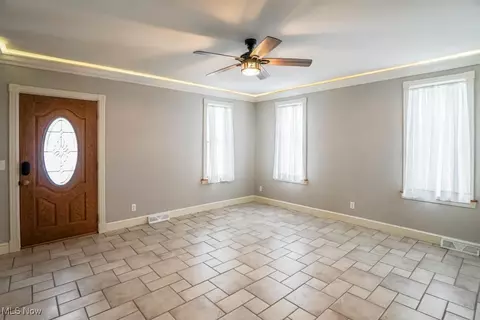 Living - 2854 Diamond St NE, Canton, OH 44721 photo 1 of 4