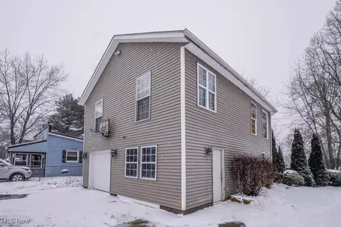 Exterior - 2854 Diamond St NE, Canton, OH 44721 photo 1 of 10