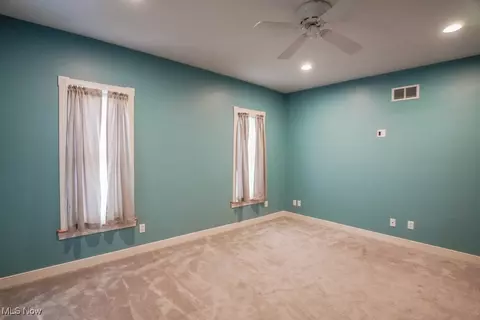 Bedroom - 2854 Diamond St NE, Canton, OH 44721 photo 5 of 6