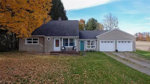 10289 Brosius Rd, Garrettsville, OH 44231
