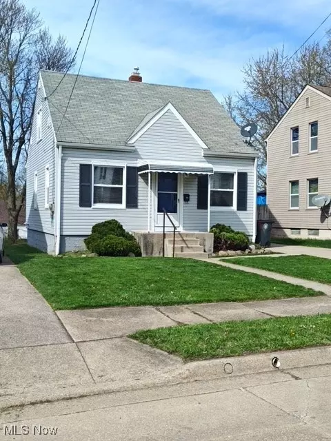 927 Davies Ave, Akron, OH 44306