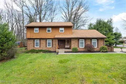 4582 Louise Dr NW, Canton, OH 44718