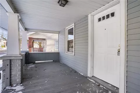 1618 Hampton Rd, Akron, OH 44305 photo 3