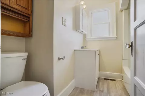 1618 Hampton Rd, Akron, OH 44305 photo 18