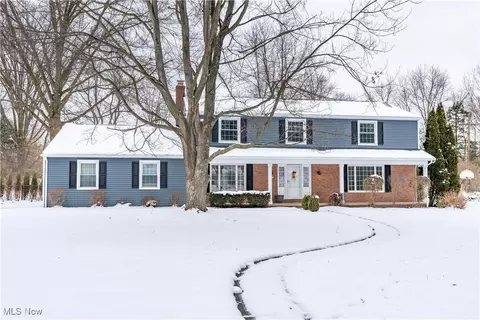 369 47th St NW, Canton, OH 44709