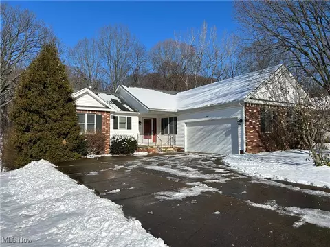 1566 Brentwood Dr, Wooster, OH 44691