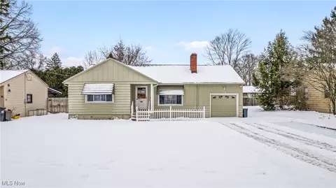 3927 Shelby Rd, Youngstown, OH 44511
