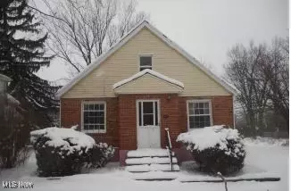 7270 Free Ave, Oakwood Village, OH 44146