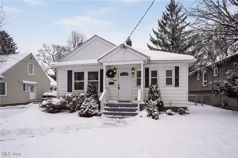 1831 11th St, Cuyahoga Falls, OH 44221