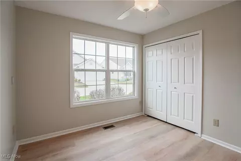 Bedroom - 129 Westminster Way, Elyria, OH 44035 photo 4 of 6