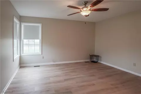 Living - 129 Westminster Way, Elyria, OH 44035 photo 8 of 8