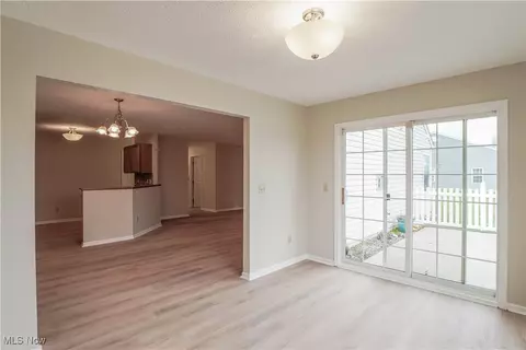 Living - 129 Westminster Way, Elyria, OH 44035 photo 7 of 8