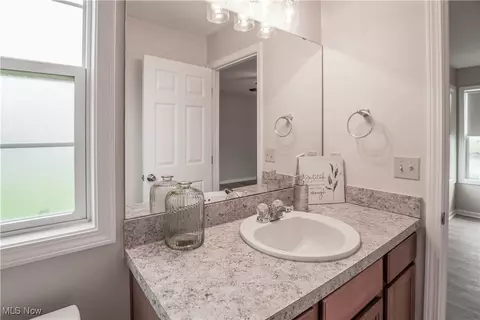 Bath - 129 Westminster Way, Elyria, OH 44035 photo 3 of 5