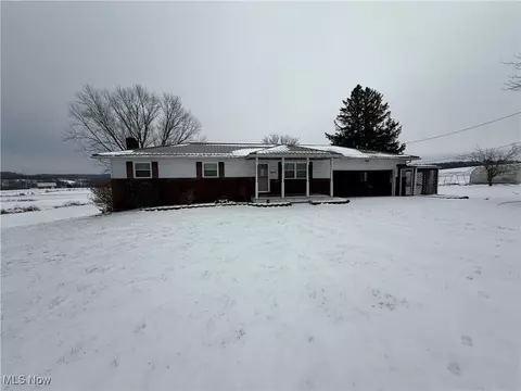 Exterior - 90575 Conotton Rd, Bowerston, OH 44695 photo 9 of 12