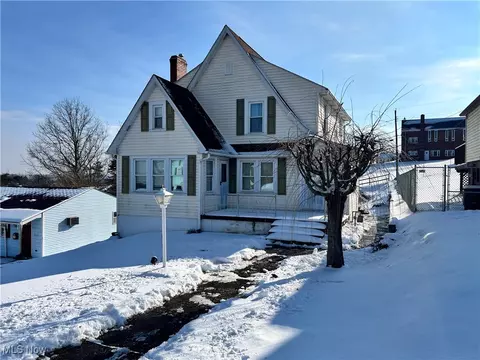 414 Buena Vista Blvd, Steubenville, OH 43952
