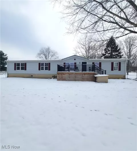 9040 Redmont Ave SW, Navarre, OH 44662